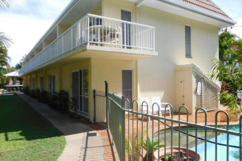 Bayshores Apartment Hervey Bay - Sydneys Hotel 0