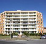Beachpoint 302 on the Beach - Sydneys Hotel