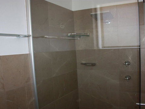 Crystal Waters 6 CBD Location - Sydneys Hotel 5