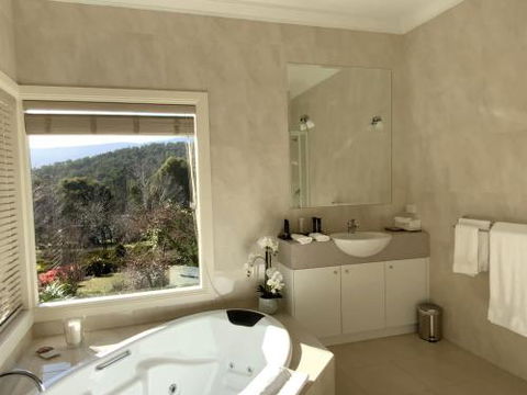 Delderfield Cottages - Sydneys Hotel 3
