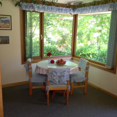 Adelaide Hills B & B Accommodation - Sydneys Hotel 4