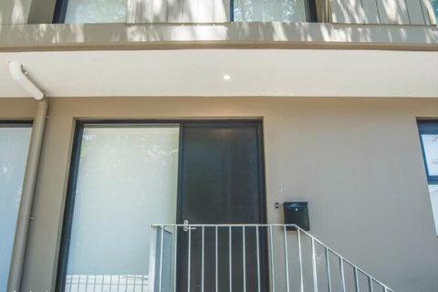 Townhouse Near The City Perfect Family Retreat - Sydneys Hotel 3