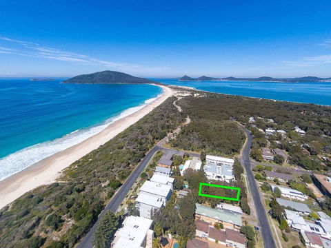 Pet Friendly Bennetts Beach Cottage - Sydneys Hotel 6