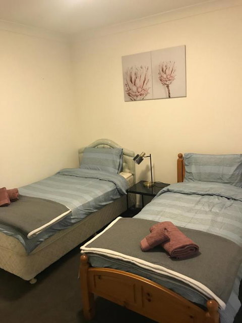 Elegant Design 2 Bed 2 Bath Apartment In Liverpool - Sydneys Hotel 2