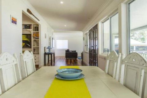 Pelicans Rest - Sydneys Hotel 4