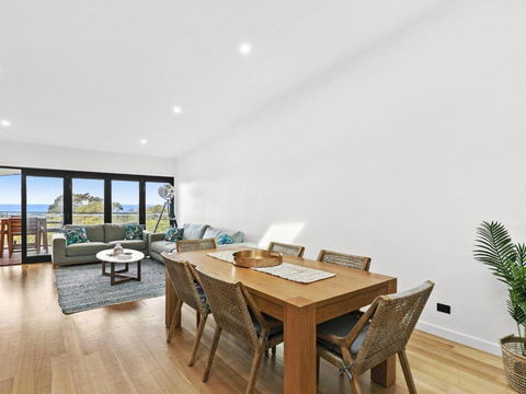POINT BREAK NEW LISTING 2019 - Sydneys Hotel 1