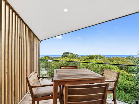 POINT BREAK NEW LISTING 2019 - Sydneys Hotel 3