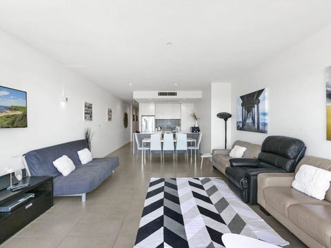 WATERFRONT THREE In The Heart Of Lorne - Sydneys Hotel 2