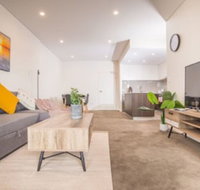 Refreshing 2bed2bath APT in Upcoming Liverpool - Sydneys Hotel