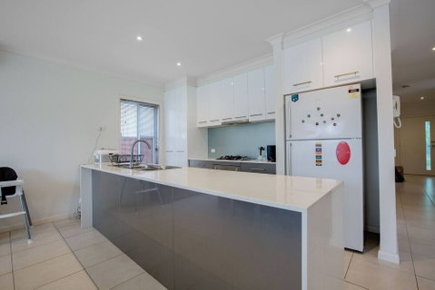 Superb Luxe 5BR House@point Cook Near Lake - Sydneys Hotel 2