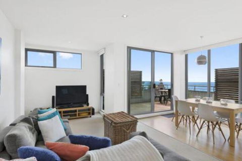 POINT GREY APARTMENT 2 Ocean VIews With Wifi - Sydneys Hotel 2