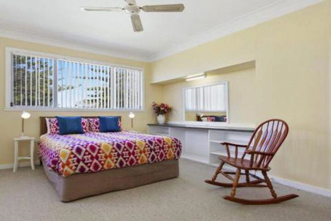 Amazing Aspects Perched Above Tilbury Cove - Sydneys Hotel 4