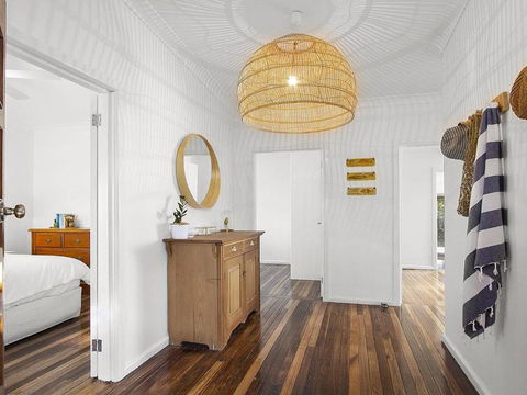 Prince Edward Escape Pet Friendly - Sydneys Hotel 6