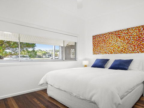 Prince Edward Escape Pet Friendly - Sydneys Hotel 1