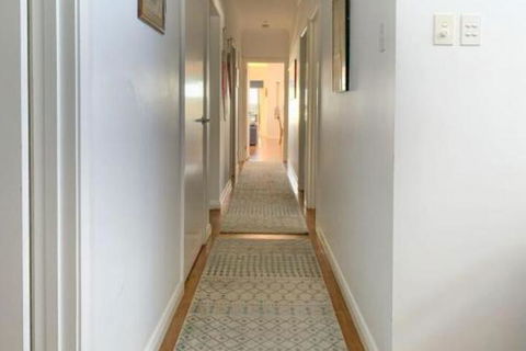 Angasi Coffin Bay - Sydneys Hotel 2