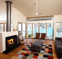 Wye View architecturally designed stunning views - Sydneys Hotel