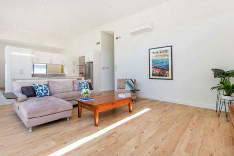 PALM COURT RETREAT MORNINGTON - Sydneys Hotel 4