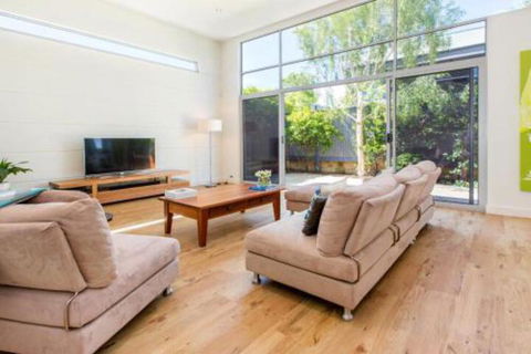 PALM COURT RETREAT MORNINGTON - Sydneys Hotel 0