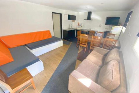 The Granny Flat - Sydneys Hotel 6