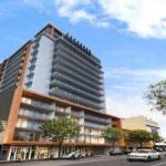 RNR Light Square - Sydneys Hotel 1