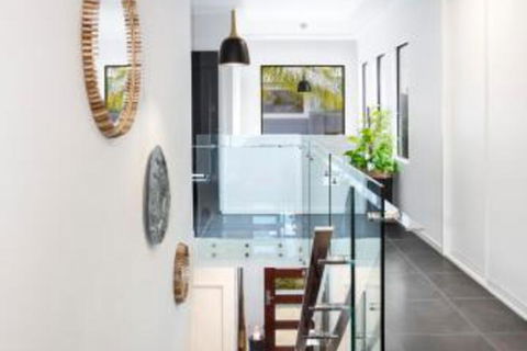 WINDFALL In PALM COVE - Sydneys Hotel 7