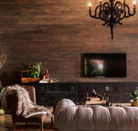 Hardwood House - Sydneys Hotel