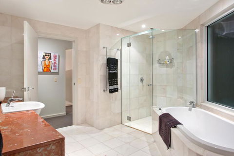 Artis Noosa Heads - Sydneys Hotel 5
