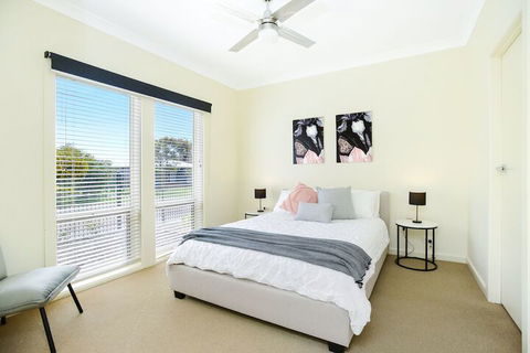 Aldinga Beach Experience - Sydneys Hotel 5