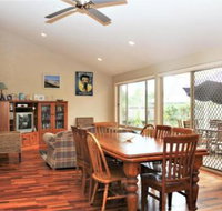 BEACHSIDE VILLA 2 - Sydneys Hotel