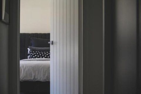 Mr Smith - Sydneys Hotel 7
