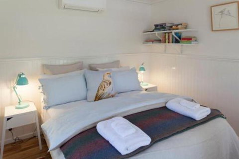 Bird House - Sydneys Hotel 2