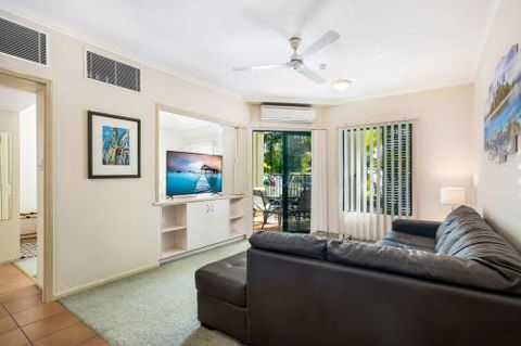A Taste Of The Tropics - Sydneys Hotel 4