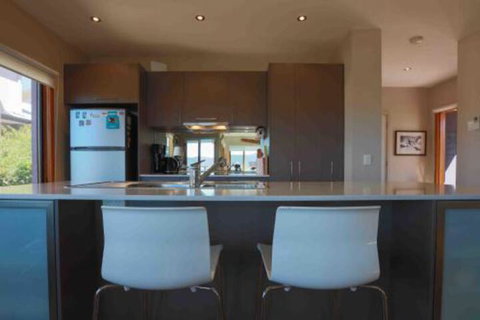 Snowy Mountains Townhouse - Sydneys Hotel 4