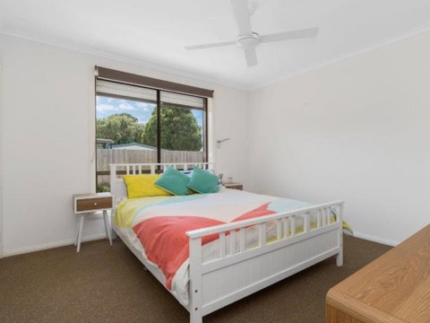 Family Foreshore Favourite - Sydneys Hotel 3