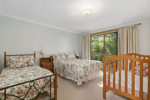 Peaceful Retreat Surf Side PET Friendly - Sydneys Hotel 5
