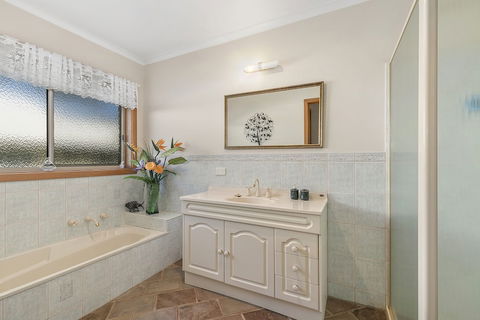 Peaceful Retreat Surf Side PET Friendly - Sydneys Hotel 0