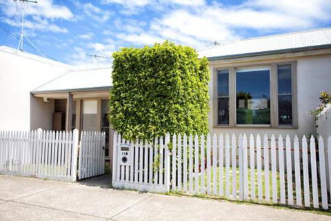 BELLA CASA - Sydneys Hotel 5