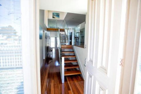 BELLA CASA - Sydneys Hotel 3