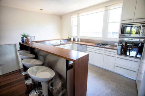 BELLA CASA - Sydneys Hotel 7