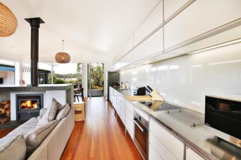 Ayana Beach House Pet Friendly Opposite Beach - Sydneys Hotel 5
