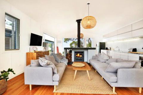 Ayana Beach House Pet Friendly Opposite Beach - Sydneys Hotel 0