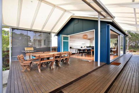 Ayana Beach House Pet Friendly Opposite Beach - Sydneys Hotel 3