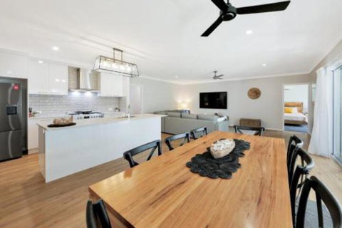 Hamptons At The Point - Sydneys Hotel 0