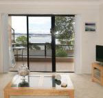 Renas Court 2 - Sydneys Hotel