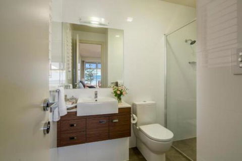 ULTIMA At The Bay Glenelg Absolute Beachfront - Sydneys Hotel 2