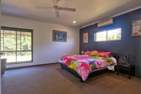 Sandy Feet Retreat Hervey Bay - Sydneys Hotel 3