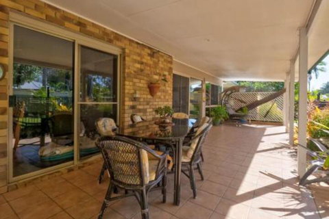 Sandy Feet Retreat Hervey Bay - Sydneys Hotel 7