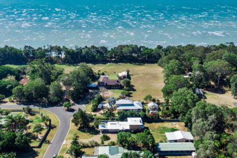 Sandy Feet Retreat Hervey Bay - Sydneys Hotel 4