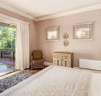 Wanderland - Sydneys Hotel