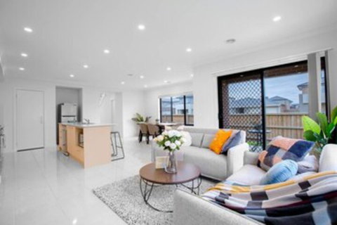 108spacious Point Cook Estate4br2btdoublegarage - Sydneys Hotel 0